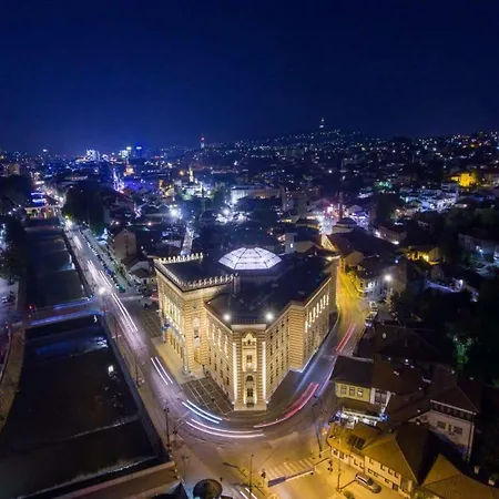 Premium Penthouse Grand 아파트